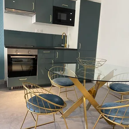 La Terrasse Du Faubourg * Beaune (Cote d'Or)