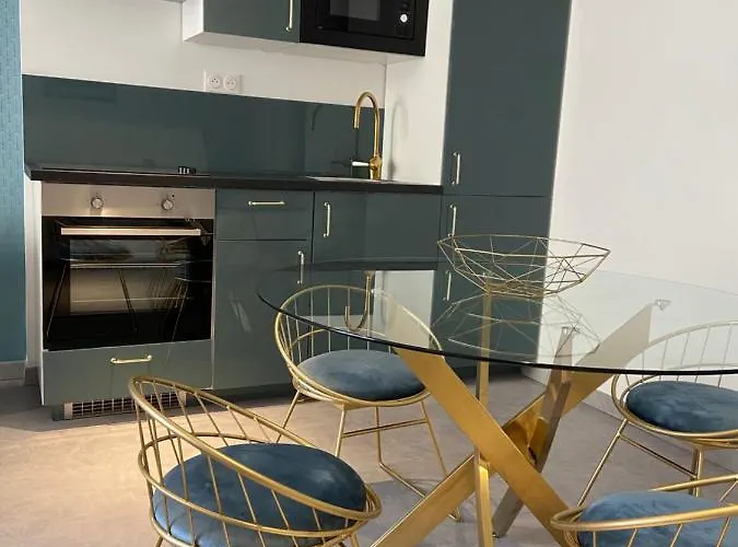 La Terrasse Du Faubourg * Beaune (Cote d'Or)