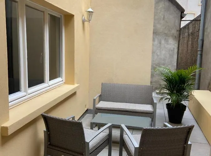 La Terrasse Du Faubourg Apartment *